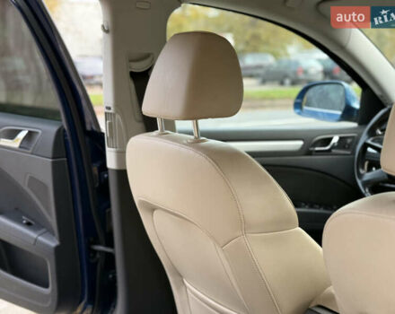 Синій Шкода Суперб, об'ємом двигуна 2 л та пробігом 325 тис. км за 10700 $, фото 41 на Automoto.ua