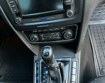 Синій Шкода Суперб, об'ємом двигуна 1.97 л та пробігом 369 тис. км за 12900 $, фото 8 на Automoto.ua