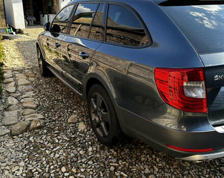 Синій Шкода Суперб, об'ємом двигуна 1.97 л та пробігом 369 тис. км за 12900 $, фото 5 на Automoto.ua