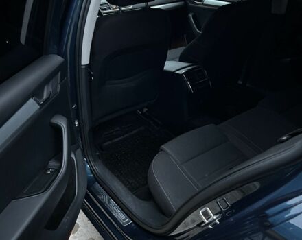 Синий Шкода Суперб, объемом двигателя 1.6 л и пробегом 227 тыс. км за 14500 $, фото 5 на Automoto.ua