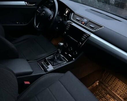 Синій Шкода Суперб, об'ємом двигуна 1.6 л та пробігом 233 тис. км за 14300 $, фото 1 на Automoto.ua