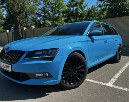 Синий Шкода Суперб, объемом двигателя 2 л и пробегом 280 тыс. км за 17900 $, фото 1 на Automoto.ua