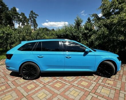 Синий Шкода Суперб, объемом двигателя 2 л и пробегом 280 тыс. км за 17900 $, фото 3 на Automoto.ua