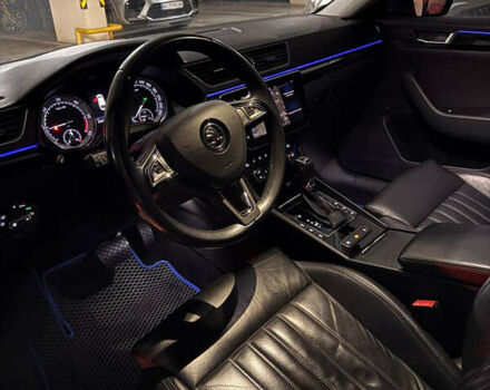 Синій Шкода Суперб, об'ємом двигуна 1.97 л та пробігом 222 тис. км за 22200 $, фото 12 на Automoto.ua