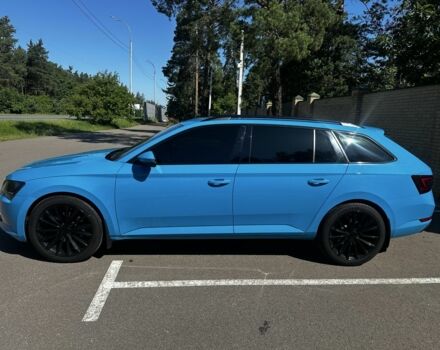 Синий Шкода Суперб, объемом двигателя 2 л и пробегом 280 тыс. км за 17900 $, фото 2 на Automoto.ua