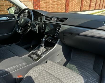 Синий Шкода Суперб, объемом двигателя 2 л и пробегом 280 тыс. км за 17900 $, фото 9 на Automoto.ua