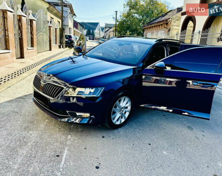 Синий Шкода Суперб, объемом двигателя 2 л и пробегом 198 тыс. км за 17200 $, фото 2 на Automoto.ua