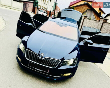 Синий Шкода Суперб, объемом двигателя 2 л и пробегом 198 тыс. км за 17200 $, фото 24 на Automoto.ua