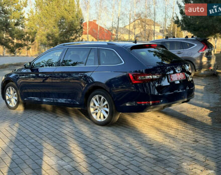 Синій Шкода Суперб, об'ємом двигуна 2 л та пробігом 194 тис. км за 16999 $, фото 83 на Automoto.ua