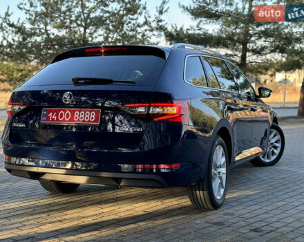 Синій Шкода Суперб, об'ємом двигуна 2 л та пробігом 194 тис. км за 16999 $, фото 26 на Automoto.ua