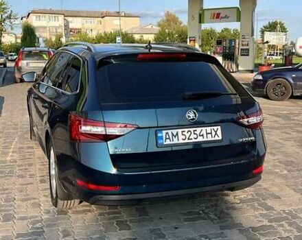 Синий Шкода Суперб, объемом двигателя 1.97 л и пробегом 280 тыс. км за 21000 $, фото 5 на Automoto.ua