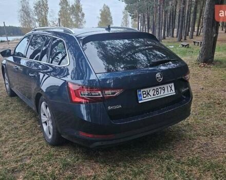 Синій Шкода Суперб, об'ємом двигуна 1.6 л та пробігом 150 тис. км за 18300 $, фото 4 на Automoto.ua