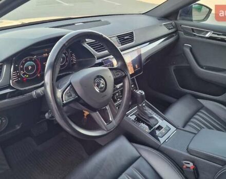 Синій Шкода Суперб, об'ємом двигуна 2 л та пробігом 146 тис. км за 29333 $, фото 37 на Automoto.ua