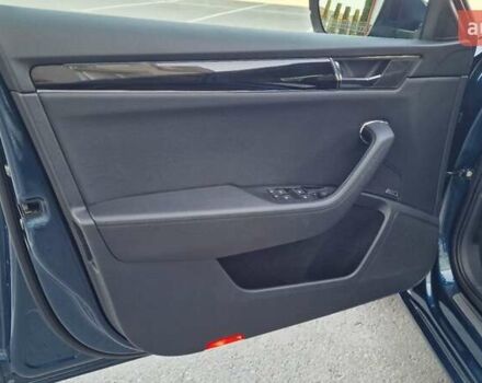 Синій Шкода Суперб, об'ємом двигуна 2 л та пробігом 146 тис. км за 29333 $, фото 46 на Automoto.ua