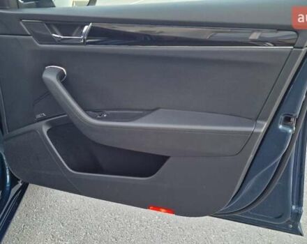 Синій Шкода Суперб, об'ємом двигуна 2 л та пробігом 146 тис. км за 29333 $, фото 61 на Automoto.ua