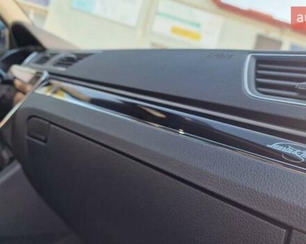 Синій Шкода Суперб, об'ємом двигуна 2 л та пробігом 146 тис. км за 29333 $, фото 49 на Automoto.ua