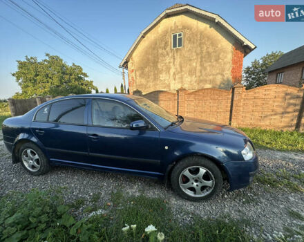 Синій Шкода Суперб, об'ємом двигуна 2.4 л та пробігом 300 тис. км за 4300 $, фото 5 на Automoto.ua