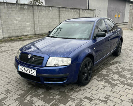 Синий Шкода Суперб, объемом двигателя 2.5 л и пробегом 300 тыс. км за 3500 $, фото 1 на Automoto.ua
