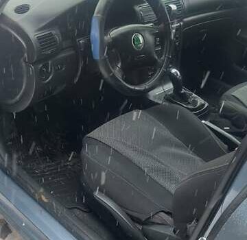 Синий Шкода Суперб, объемом двигателя 1.8 л и пробегом 220 тыс. км за 2200 $, фото 2 на Automoto.ua