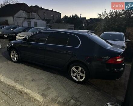 Синій Шкода Суперб, об'ємом двигуна 1.8 л та пробігом 220 тис. км за 6500 $, фото 2 на Automoto.ua