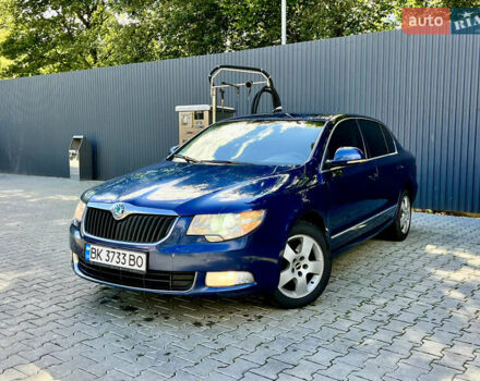 Синій Шкода Суперб, об'ємом двигуна 2 л та пробігом 313 тис. км за 10600 $, фото 11 на Automoto.ua