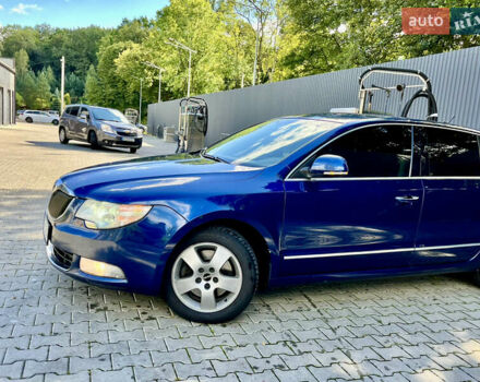 Синій Шкода Суперб, об'ємом двигуна 2 л та пробігом 313 тис. км за 10600 $, фото 15 на Automoto.ua