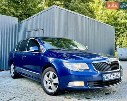 Синій Шкода Суперб, об'ємом двигуна 2 л та пробігом 313 тис. км за 10600 $, фото 10 на Automoto.ua