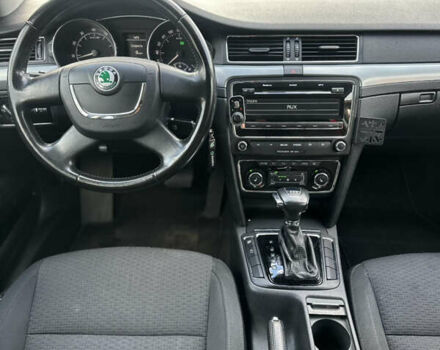 Синий Шкода Суперб, объемом двигателя 1.8 л и пробегом 225 тыс. км за 8500 $, фото 12 на Automoto.ua