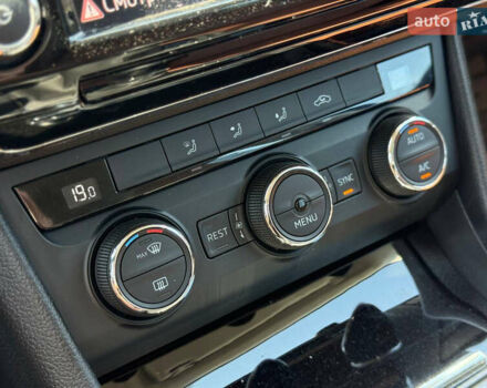 Синий Шкода Суперб, объемом двигателя 1.6 л и пробегом 284 тыс. км за 12900 $, фото 39 на Automoto.ua