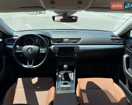 Синий Шкода Суперб, объемом двигателя 1.6 л и пробегом 284 тыс. км за 12900 $, фото 27 на Automoto.ua