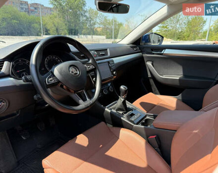 Синий Шкода Суперб, объемом двигателя 1.6 л и пробегом 284 тыс. км за 12900 $, фото 20 на Automoto.ua