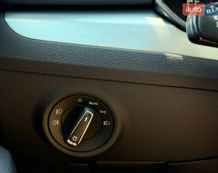 Синий Шкода Суперб, объемом двигателя 1.6 л и пробегом 284 тыс. км за 12900 $, фото 48 на Automoto.ua