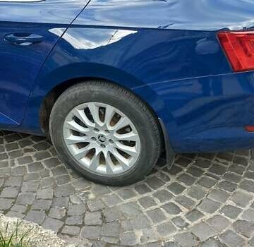 Синий Шкода Суперб, объемом двигателя 1.97 л и пробегом 277 тыс. км за 15000 $, фото 7 на Automoto.ua