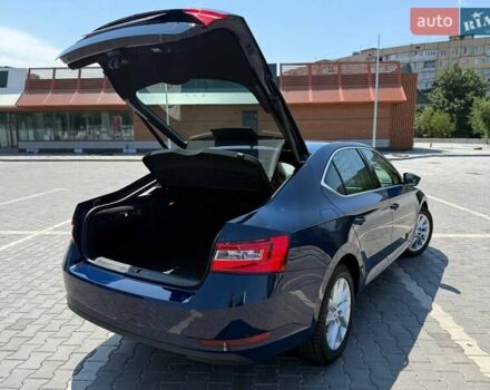 Синій Шкода Суперб, об'ємом двигуна 1.6 л та пробігом 284 тис. км за 13500 $, фото 12 на Automoto.ua