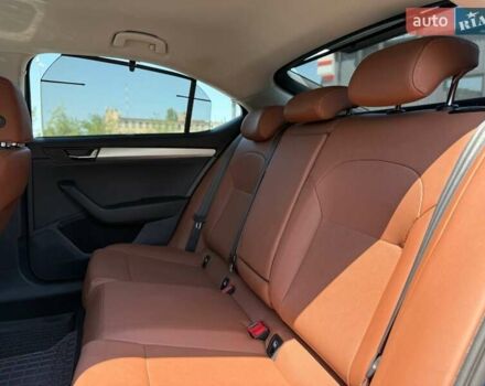 Синій Шкода Суперб, об'ємом двигуна 1.6 л та пробігом 284 тис. км за 13500 $, фото 23 на Automoto.ua