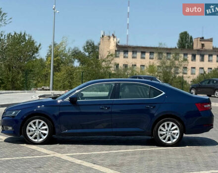 Синий Шкода Суперб, объемом двигателя 1.6 л и пробегом 284 тыс. км за 12900 $, фото 2 на Automoto.ua