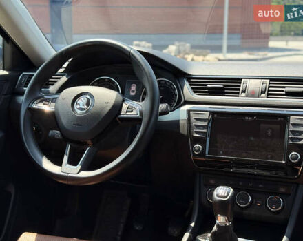 Синий Шкода Суперб, объемом двигателя 1.6 л и пробегом 284 тыс. км за 12900 $, фото 30 на Automoto.ua