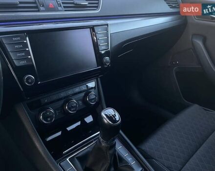 Синий Шкода Суперб, объемом двигателя 2 л и пробегом 141 тыс. км за 17200 $, фото 19 на Automoto.ua