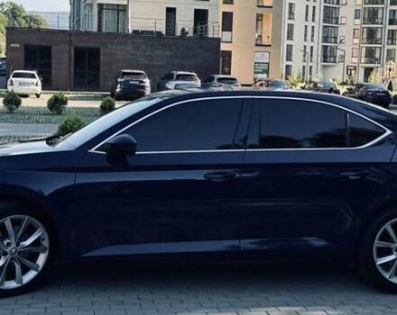 Синій Шкода Суперб, об'ємом двигуна 2.01 л та пробігом 296 тис. км за 15200 $, фото 3 на Automoto.ua