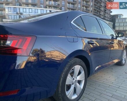 Синий Шкода Суперб, объемом двигателя 2 л и пробегом 141 тыс. км за 17200 $, фото 6 на Automoto.ua