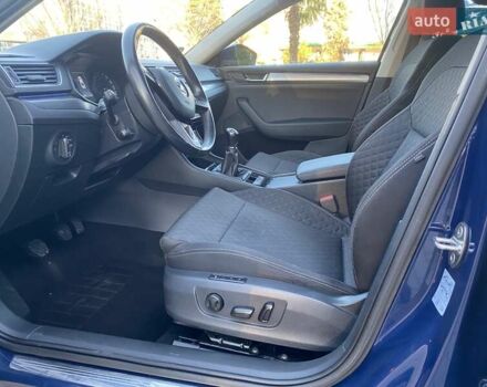 Синий Шкода Суперб, объемом двигателя 2 л и пробегом 141 тыс. км за 17200 $, фото 9 на Automoto.ua