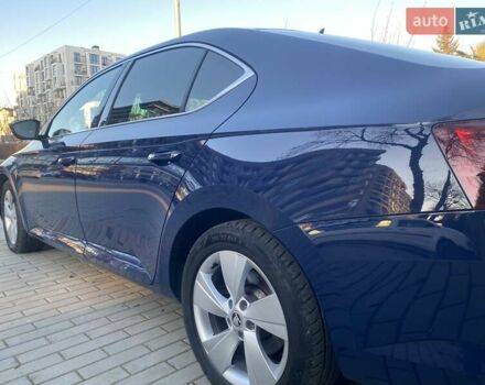 Синий Шкода Суперб, объемом двигателя 2 л и пробегом 141 тыс. км за 17200 $, фото 7 на Automoto.ua