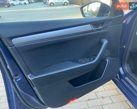 Синий Шкода Суперб, объемом двигателя 2 л и пробегом 141 тыс. км за 17200 $, фото 8 на Automoto.ua