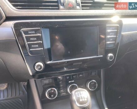 Синий Шкода Суперб, объемом двигателя 1.97 л и пробегом 201 тыс. км за 13700 $, фото 11 на Automoto.ua