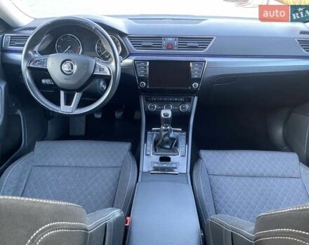 Синий Шкода Суперб, объемом двигателя 2 л и пробегом 141 тыс. км за 17200 $, фото 18 на Automoto.ua