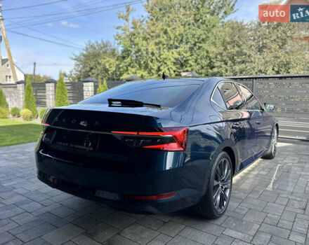 Синий Шкода Суперб, объемом двигателя 1.97 л и пробегом 101 тыс. км за 27499 $, фото 4 на Automoto.ua