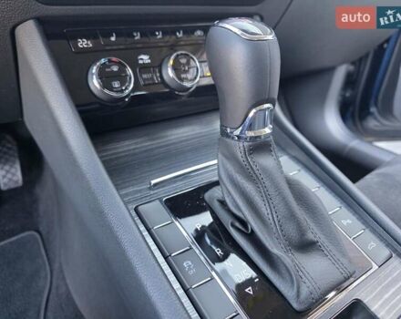 Синий Шкода Суперб, объемом двигателя 1.98 л и пробегом 25 тыс. км за 30999 $, фото 19 на Automoto.ua