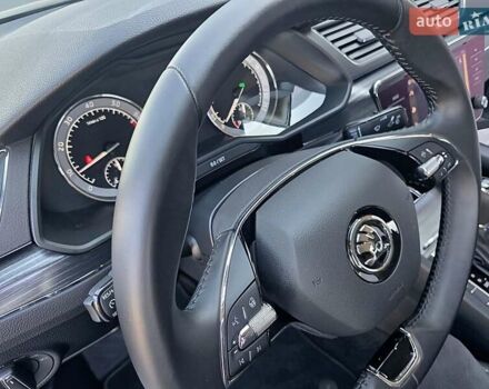 Синий Шкода Суперб, объемом двигателя 1.98 л и пробегом 25 тыс. км за 30999 $, фото 16 на Automoto.ua