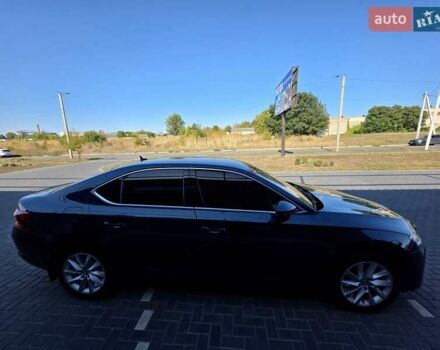 Синий Шкода Суперб, объемом двигателя 1.98 л и пробегом 25 тыс. км за 30999 $, фото 3 на Automoto.ua