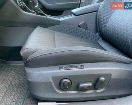 Синий Шкода Суперб, объемом двигателя 1.98 л и пробегом 34 тыс. км за 31500 $, фото 25 на Automoto.ua